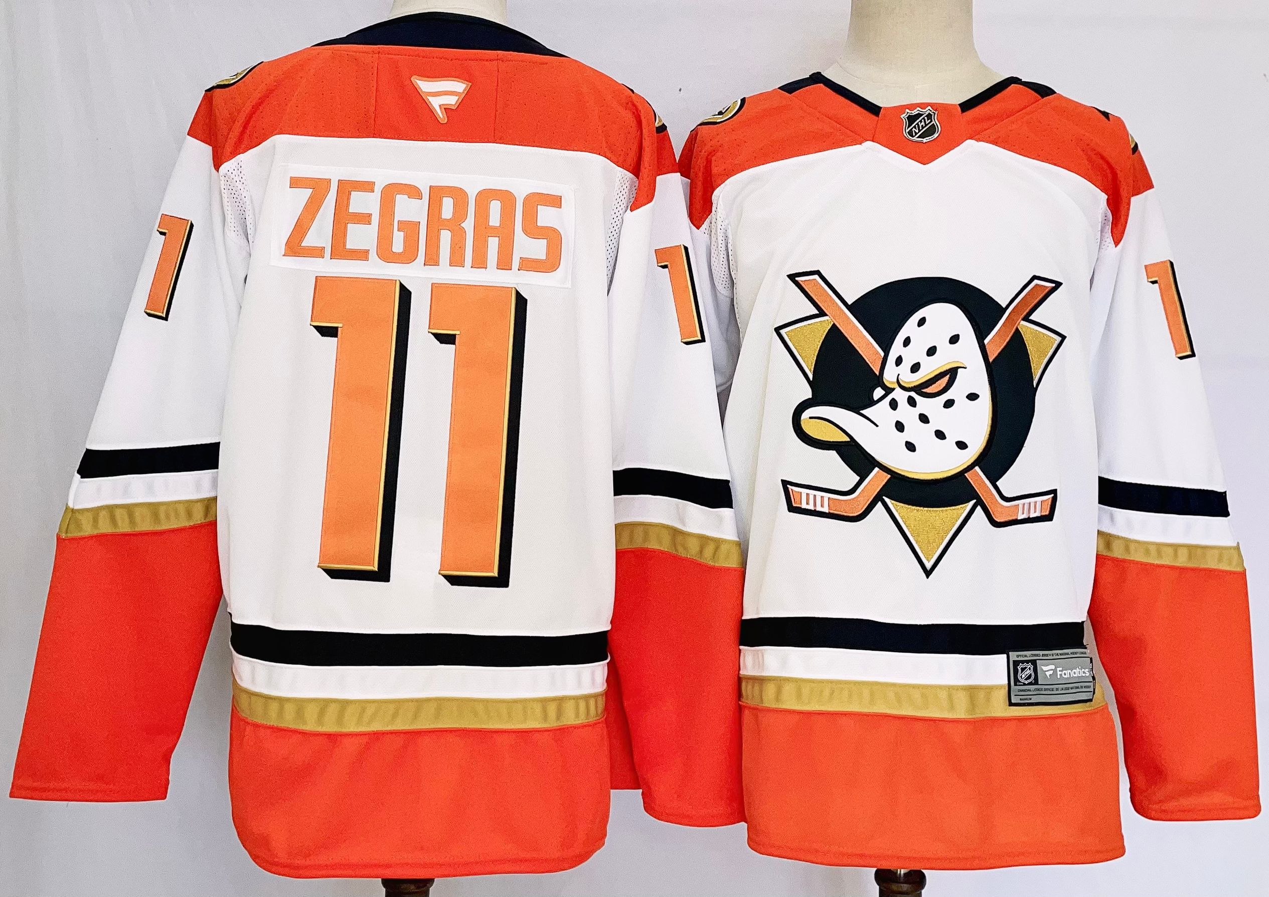 Men Anaheim Ducks #11 Zegras White 2025 Home Premier Player NHL Jersey->anaheim ducks->NHL Jersey
